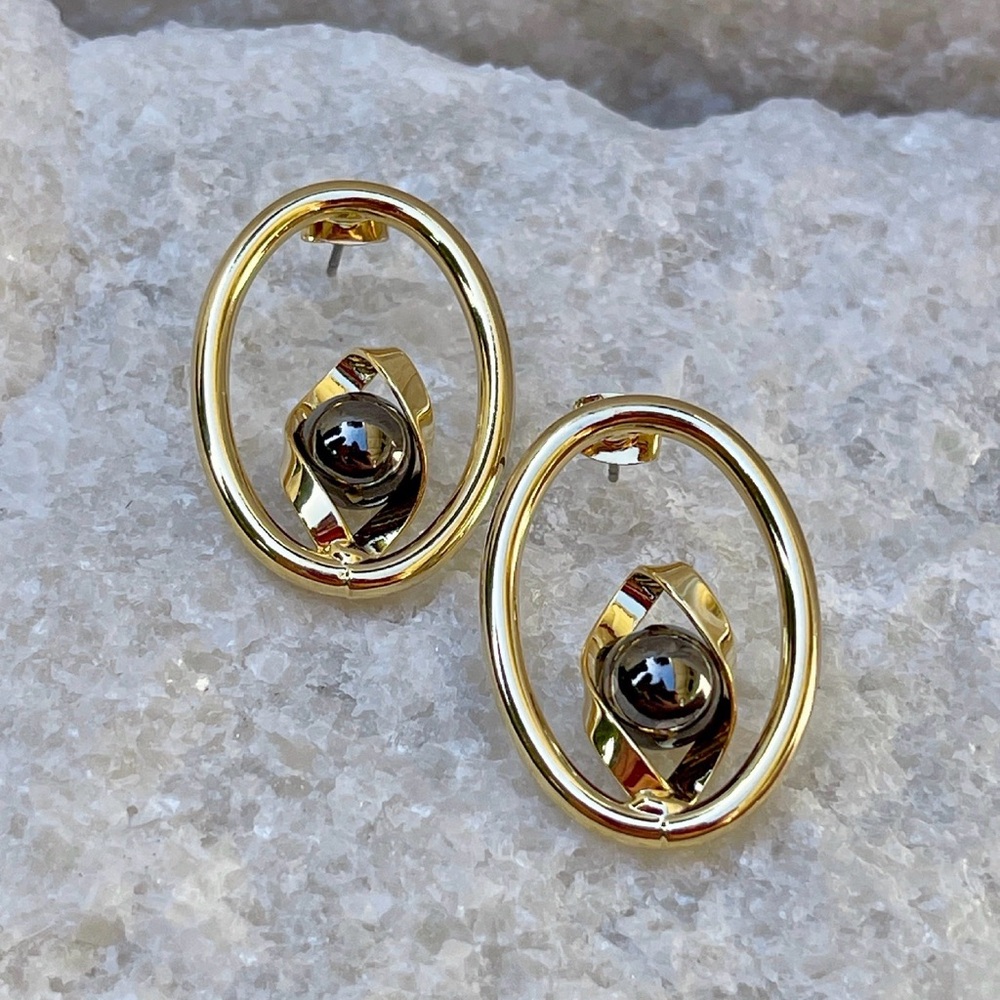 Elegant Gold and Black Earrings